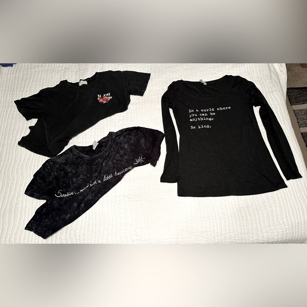 **CLOSEST CLEAROUT** Listing lots of bundles & some individual items today!